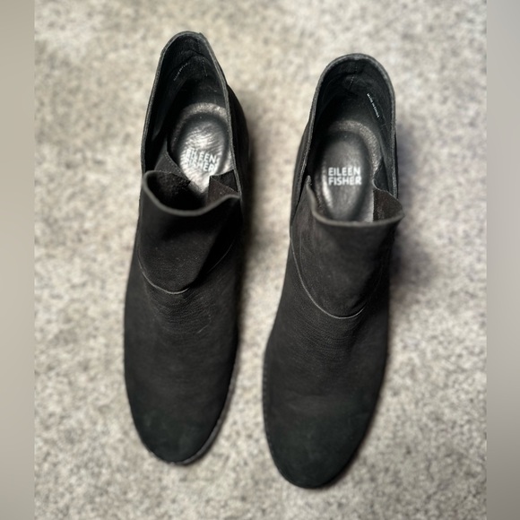 Eileen Fisher Vero Cuoio Suede Ankle Boots size 9.5 black - Picture 3 of 8